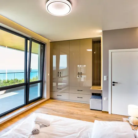 Vip Sea View Апартаменты *