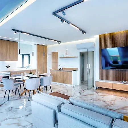 Апартаменты Vip Sea View *