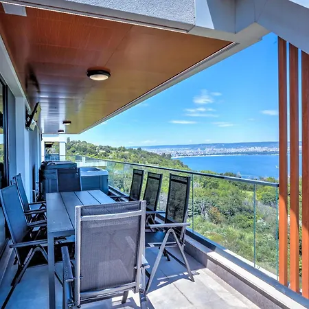 Апартаменты Vip Sea View