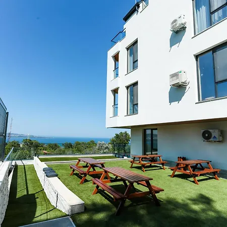 Vip Sea View Апартаменты Варна